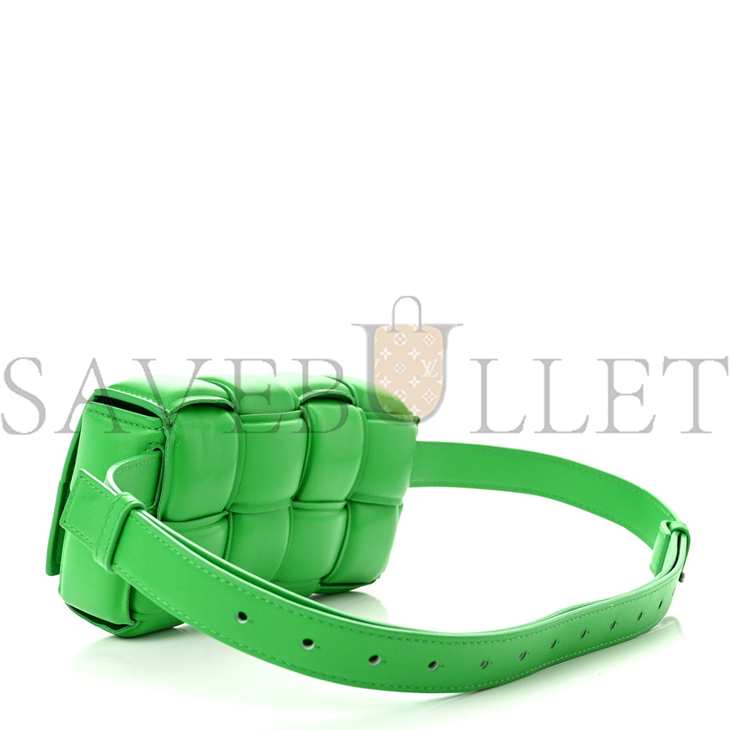BOTTEGA VENETA NAPPA MAXI INTRECCIO PADDED THE BELT CASSETTE BAG PARAKEET (18*9*6cm) BOTTEGA VENETA NAPPA MAXI INTRECCIO PADDED THE BELT CASSETTE BAG PARAKEET (18*9*6cm)